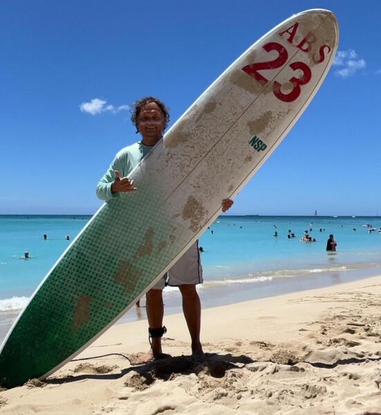 surfboard on waikiki beach 