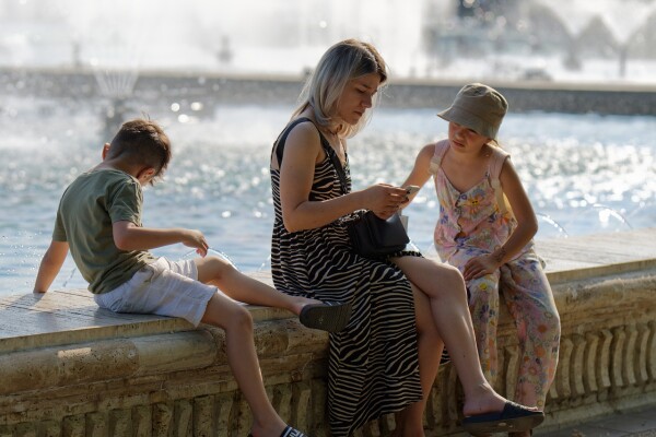 family travel european city fountain 