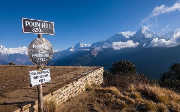 Poon Hill Trek  Vista and elevation 